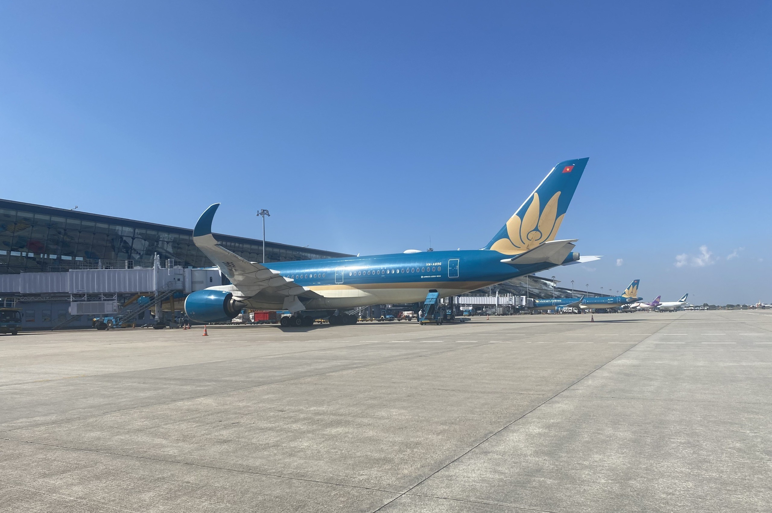 Ngành hàng không tiếp tục sửa đổi, đơn giản thủ tục hành chính- Ảnh 2. Ngành hàng không tiếp tục sửa đổi, đơn giản thủ tục hành chính- Ảnh 2.