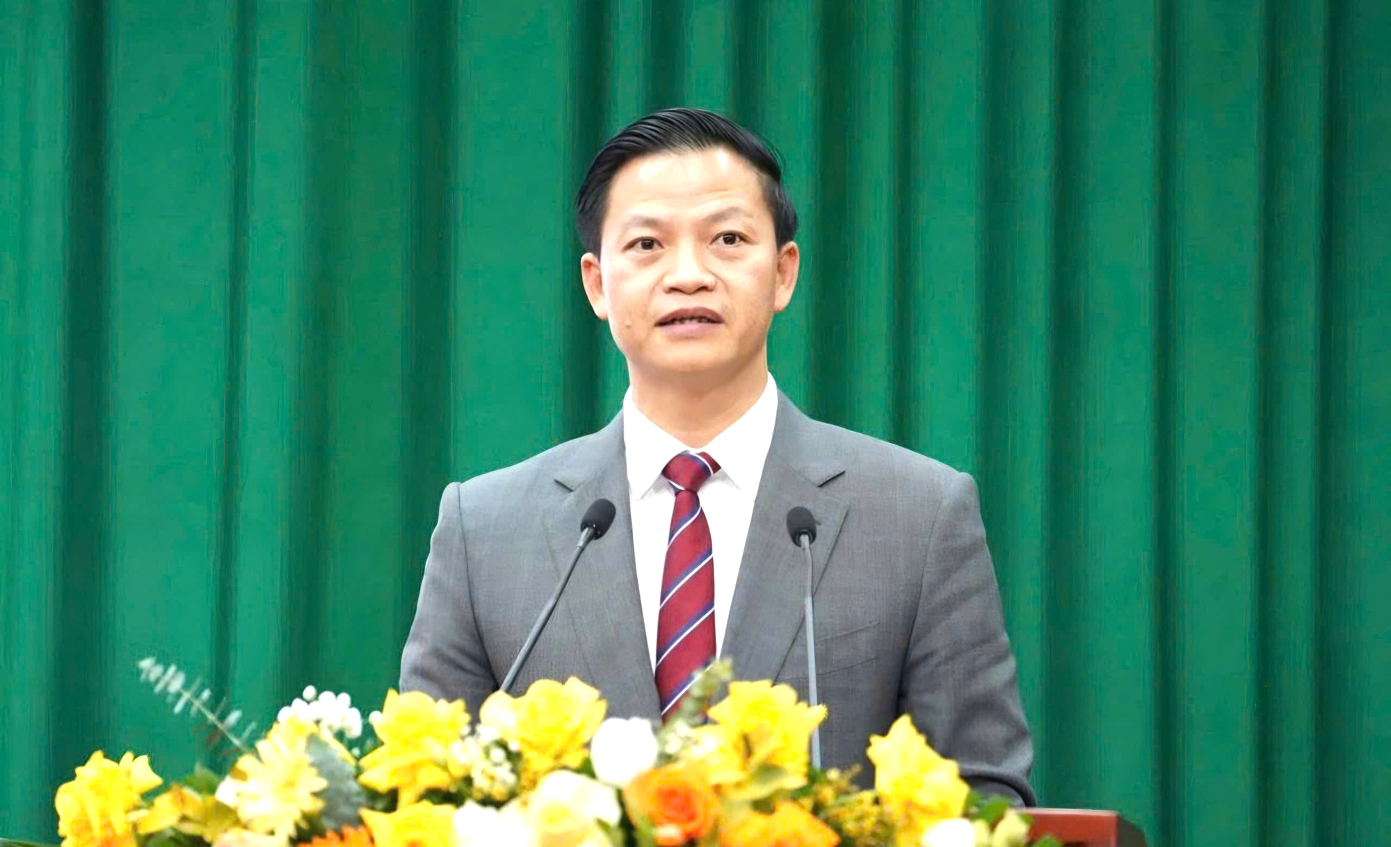 Ông Vương Quốc Tuấn giữ chức Chủ tịch UBND tỉnh Thái Nguyên- Ảnh 1. Ông Vương Quốc Tuấn giữ chức Chủ tịch UBND tỉnh Thái Nguyên- Ảnh 1.