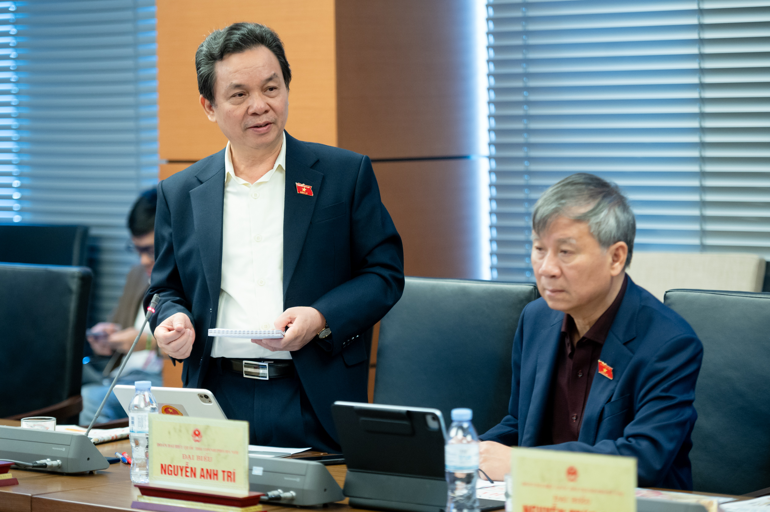 Đại biểu Quốc hội: Xã hội đặt nhà giáo ở vị thế cao hơn, học sinh sẽ hưởng lợi- Ảnh 1. Đại biểu Quốc hội: Xã hội đặt nhà giáo ở vị thế cao hơn, học sinh sẽ hưởng lợi- Ảnh 1.