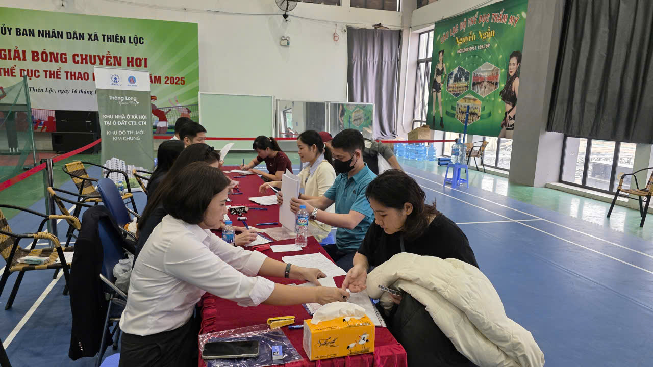 Hà Nội: Cận cảnh ngày đầu mở bán dự án nhà ở xã hội CT3 tại khu đô thị Kim Chung- Ảnh 11. Hà Nội: Cận cảnh ngày đầu mở bán dự án nhà ở xã hội CT3 tại khu đô thị Kim Chung- Ảnh 11.