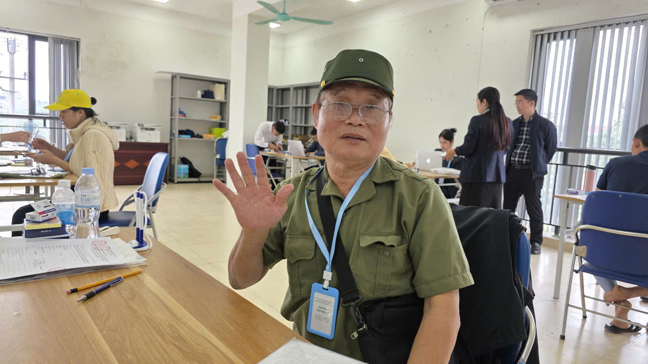 Hà Nội: Cận cảnh ngày đầu mở bán dự án nhà ở xã hội CT3 tại khu đô thị Kim Chung- Ảnh 16.