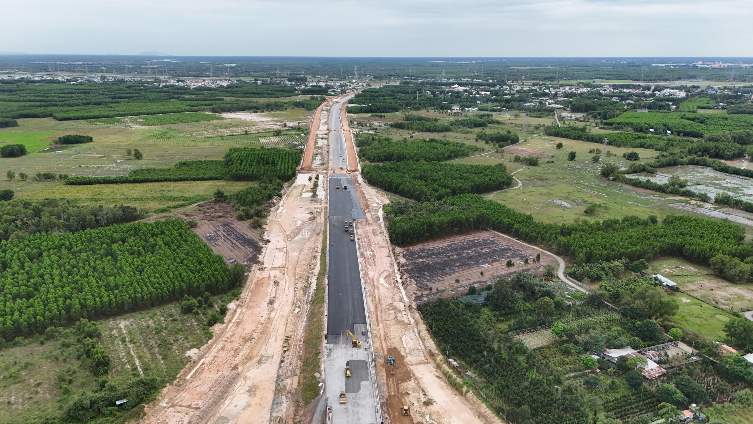 Đồng Nai sẵn sàng cho loạt 22 dự án khánh thành, khởi công, thông xe dịp 19/12- Ảnh 3.
