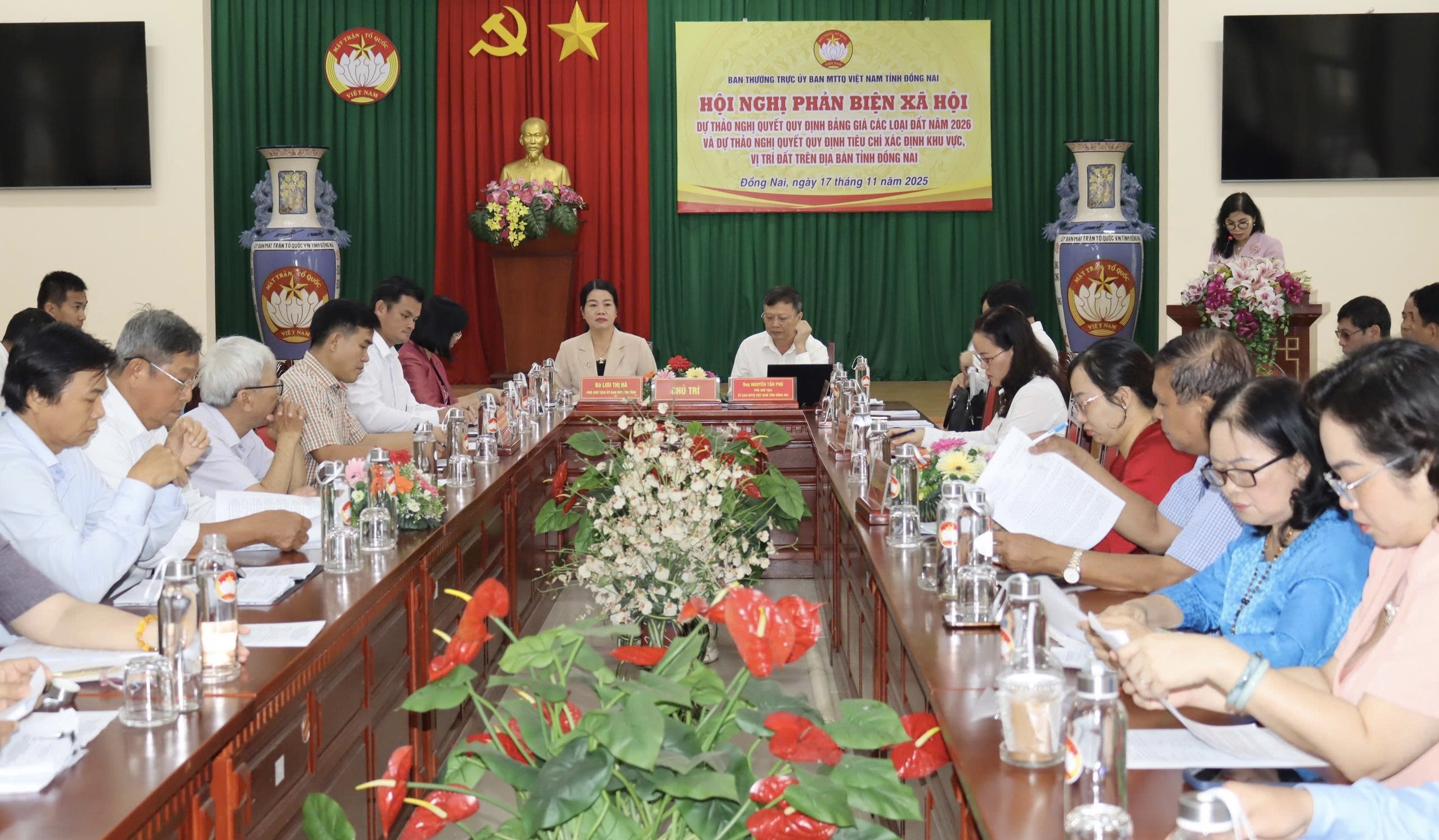 Đồng Nai tổ chức phản biện xã hội dự thảo bảng giá đất 2026, yêu cầu sát giá thị trường- Ảnh 1. Đồng Nai tổ chức phản biện xã hội dự thảo bảng giá đất 2026, yêu cầu sát giá thị trường- Ảnh 1.