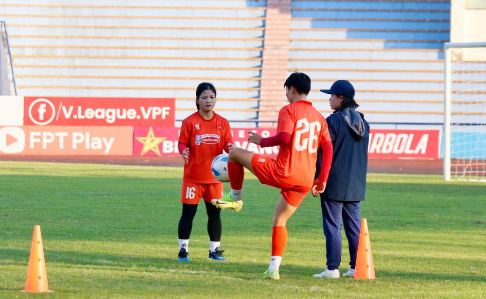 Tuyển nữ Việt Nam hội quân chuẩn bị hướng tới mục tiêu vàng tại SEA Games 33- Ảnh 1. Tuyển nữ Việt Nam hội quân chuẩn bị hướng tới mục tiêu vàng tại SEA Games 33- Ảnh 1.