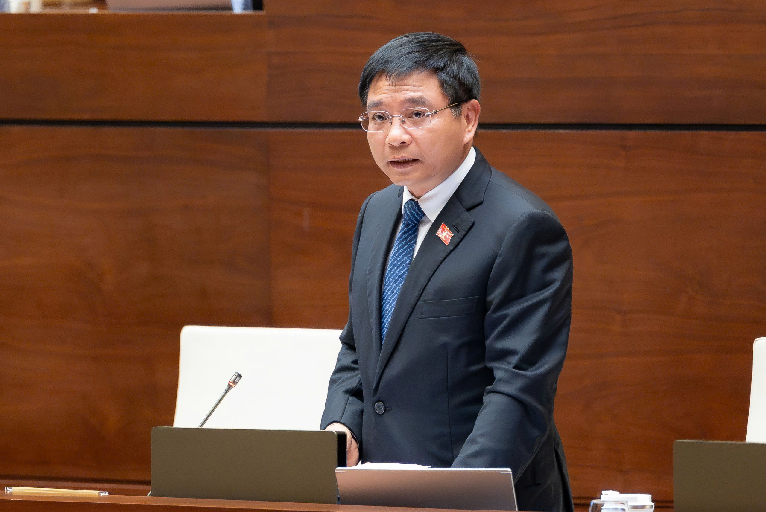 Bộ trưởng Bộ Tài chính: Vướng mắc GPMB, nhiều dự án có tiền không giải ngân được- Ảnh 4.