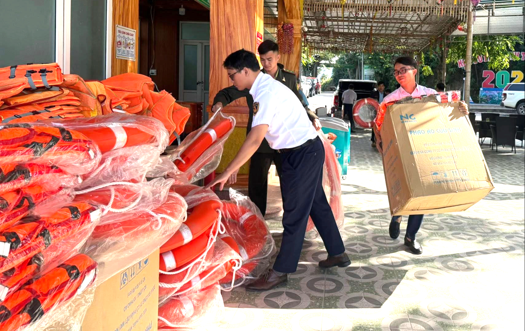 Thanh Hóa không để xảy ra tai nạn đường thủy nhờ thực hiện tốt thông tư 15- Ảnh 2.