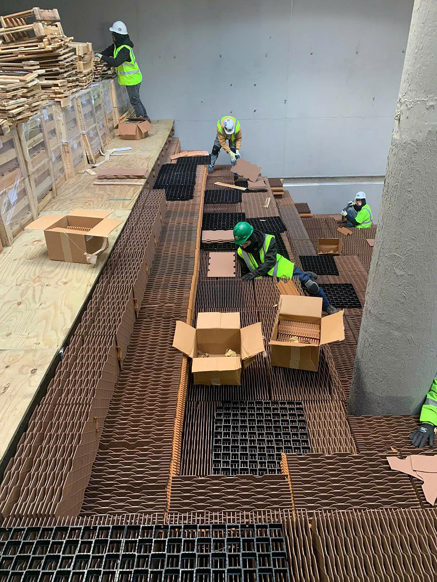 Vật liệu xây dựng Việt chinh phục thị trường “ngoại” - Ảnh 2.