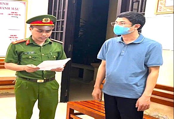 Truy tố đối tượng lừa đảo hơn 2,2 tỷ đồng ở Ninh Bình- Ảnh 1. Truy tố đối tượng lừa đảo hơn 2,2 tỷ đồng ở Ninh Bình- Ảnh 1.