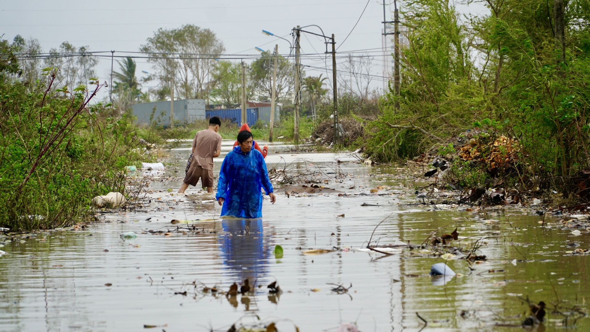 Nhiều khu vực tại Gia Lai ngập cục bộ do mưa lớn liên tiếp nhiều ngày- Ảnh 5.