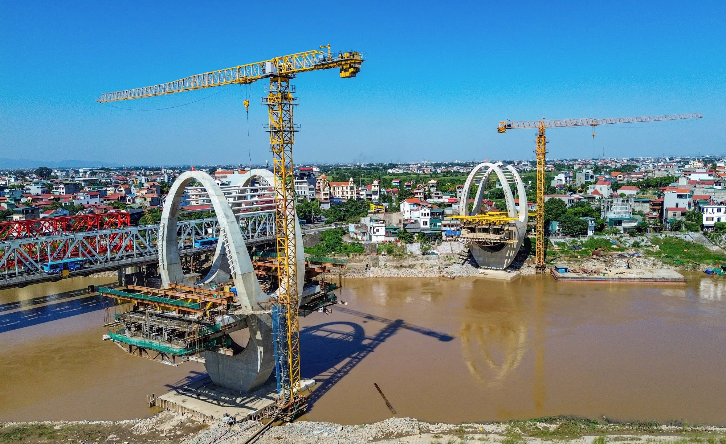 Dự án cầu Đuống “giậm chân tại chỗ”: Mặt bằng chưa xong, tiến độ kéo dài thêm 1 năm- Ảnh 12.