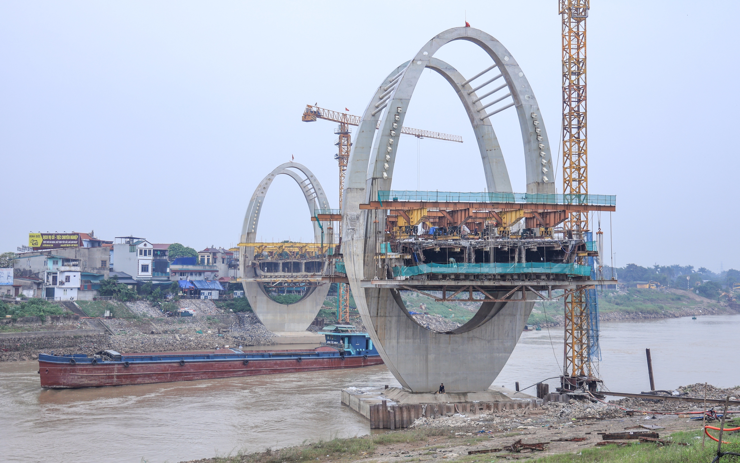 Dự án cầu Đuống “giậm chân tại chỗ”: Mặt bằng chưa xong, tiến độ kéo dài thêm 1 năm- Ảnh 17.