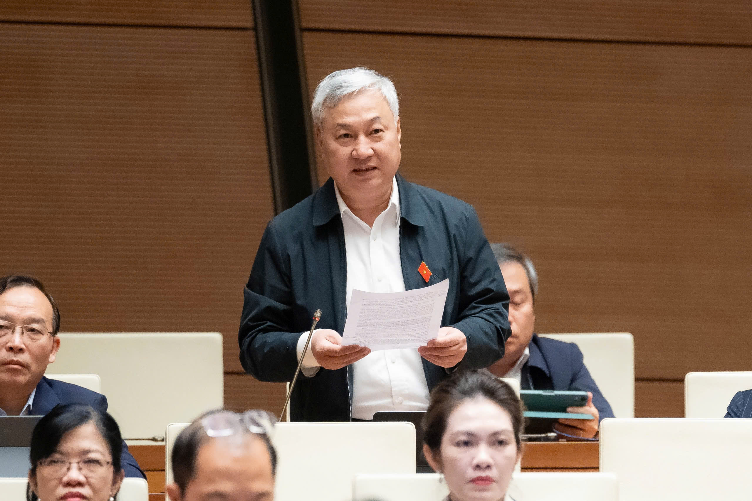 Nghiên cứu, tính toán lại mức doanh thu khởi điểm chịu thuế của hộ kinh doanh- Ảnh 1. Nghiên cứu, tính toán lại mức doanh thu khởi điểm chịu thuế của hộ kinh doanh- Ảnh 1.