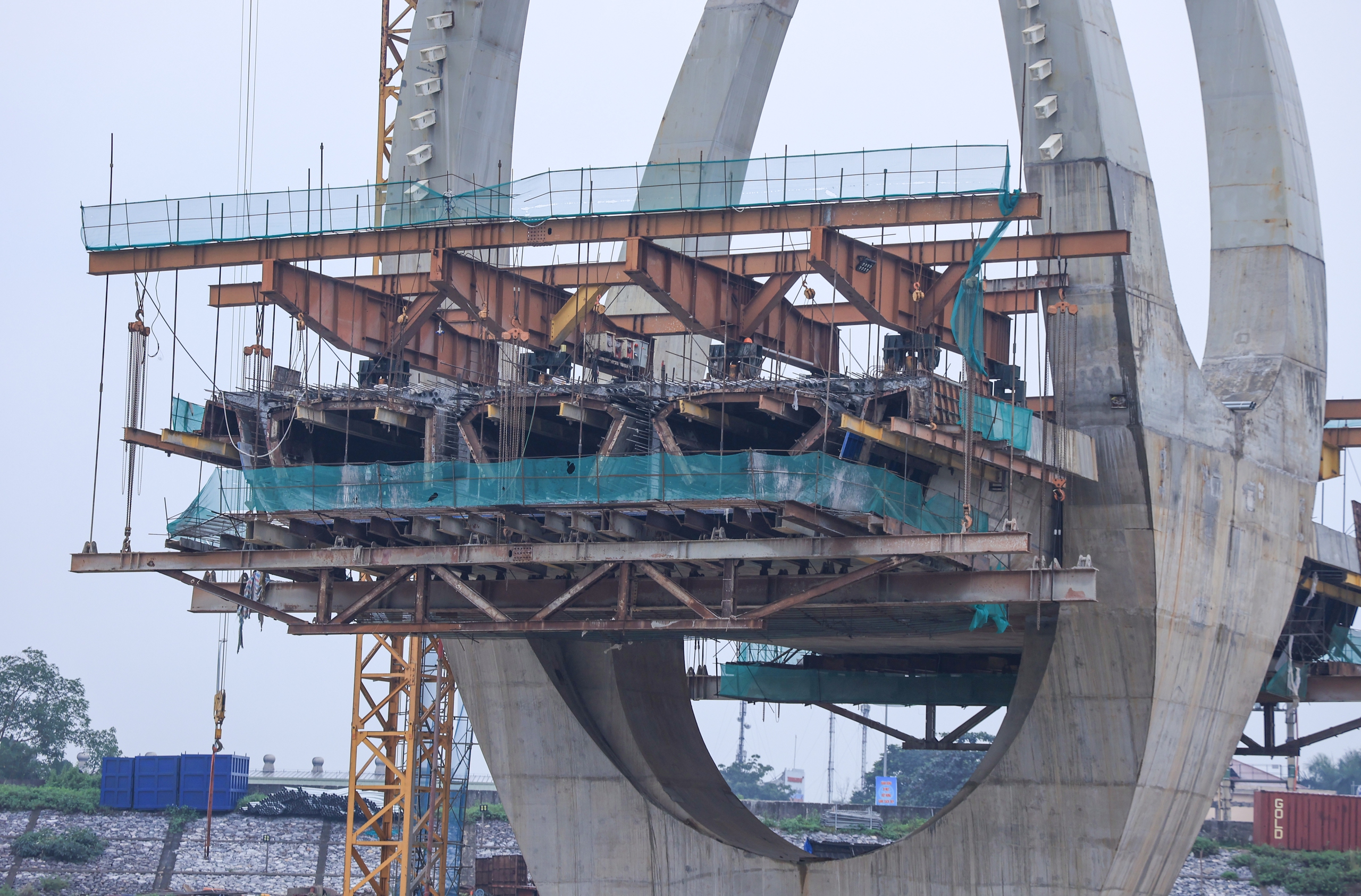 Dự án cầu Đuống “giậm chân tại chỗ”: Mặt bằng chưa xong, tiến độ kéo dài thêm 1 năm- Ảnh 14.