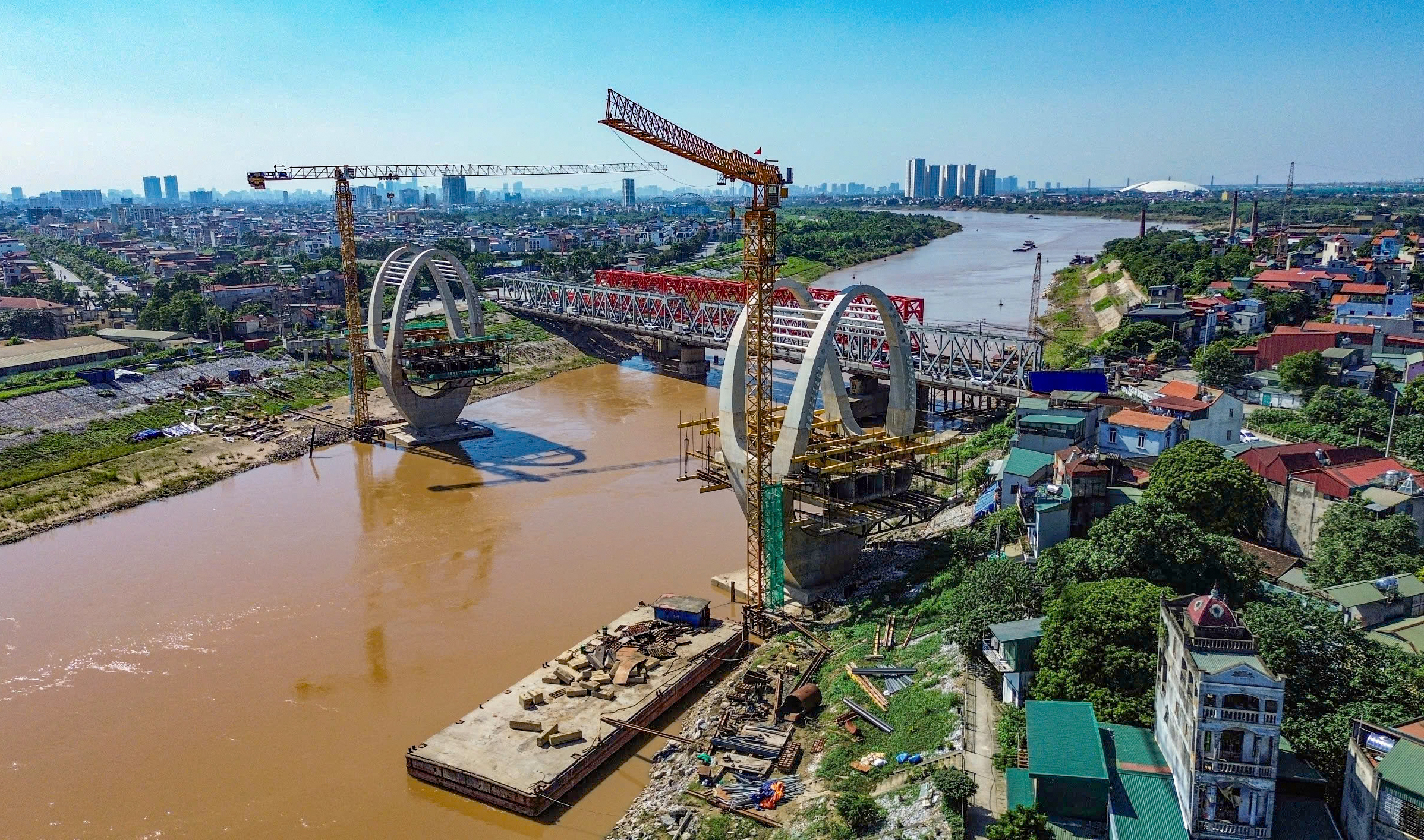 Dự án cầu Đuống “giậm chân tại chỗ”: Mặt bằng chưa xong, tiến độ kéo dài thêm 1 năm- Ảnh 4.