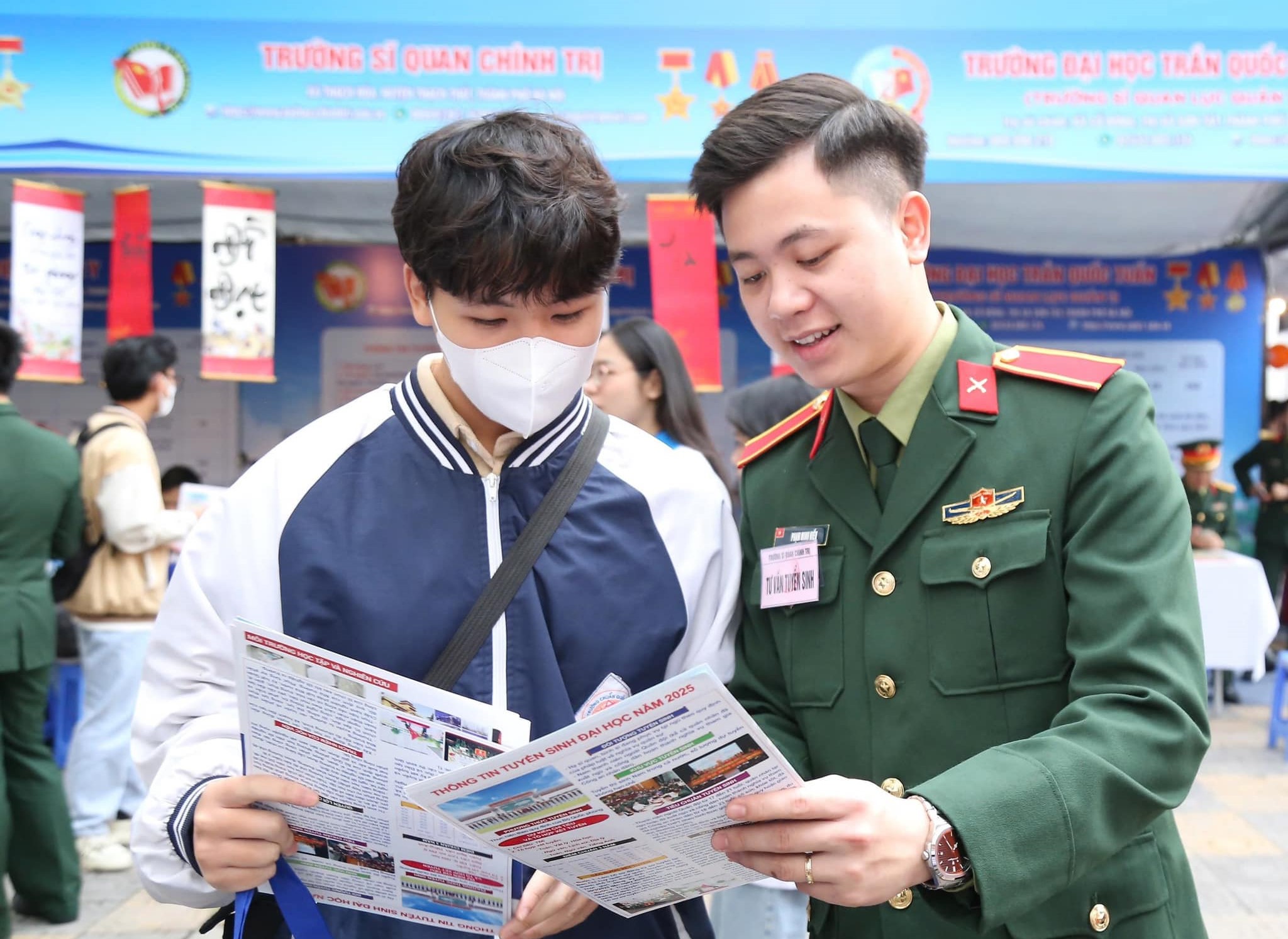 Trường Sĩ quan Chính trị thay đổi tổ hợp xét tuyển từ 2026- Ảnh 1.