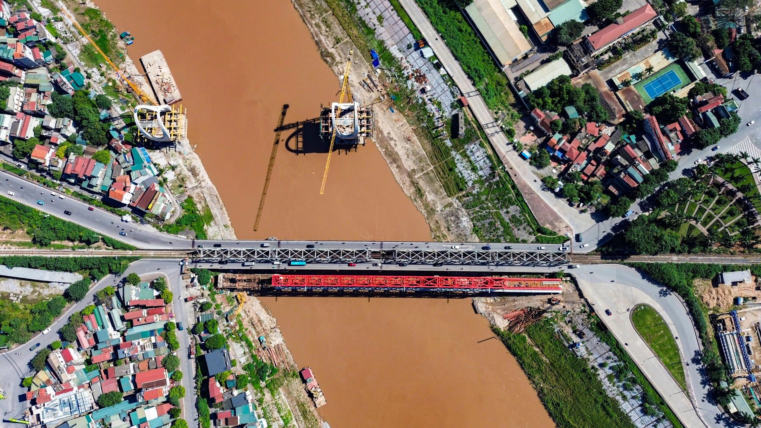 Dự án cầu Đuống “giậm chân tại chỗ”: Mặt bằng chưa xong, tiến độ kéo dài thêm 1 năm- Ảnh 3.