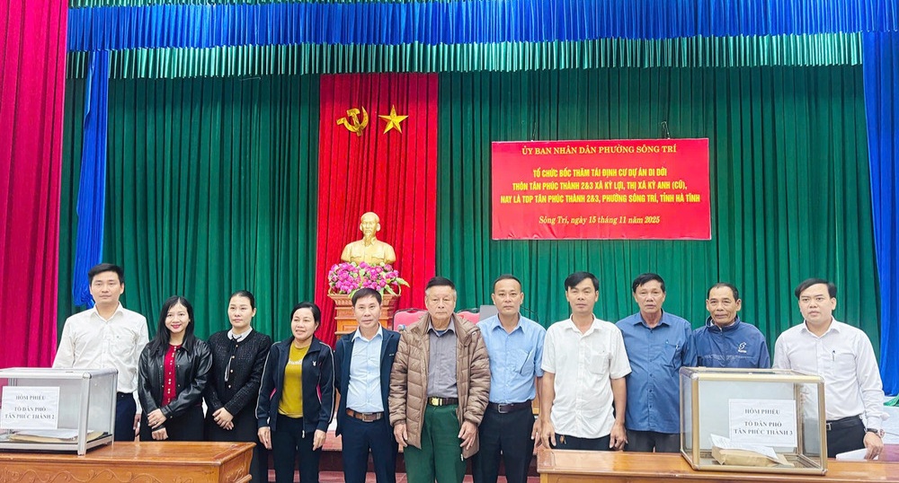 Hà Tĩnh: Triển khai quy trình 8 bước công khai, minh bạch bốc thăm nhận đất tái định cư- Ảnh 1.