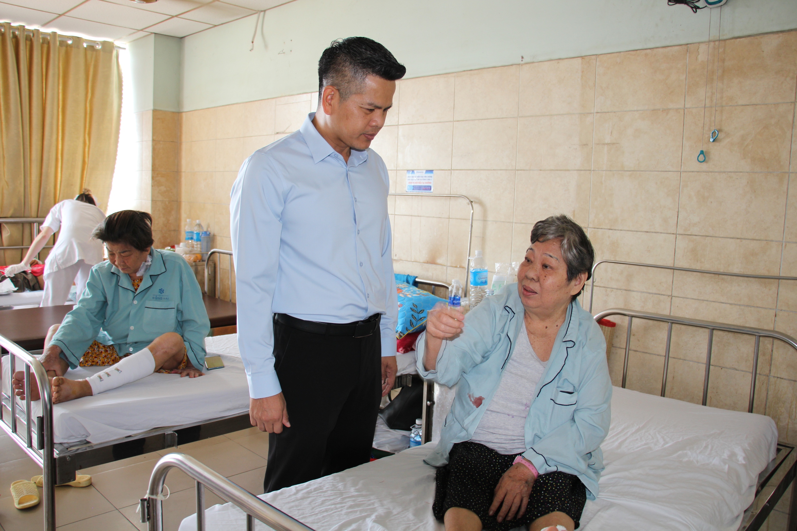 Hành trình sẻ chia nỗi đau, tiếp sức nạn nhân tai nạn giao thông tại Đồng Nai- Ảnh 3.