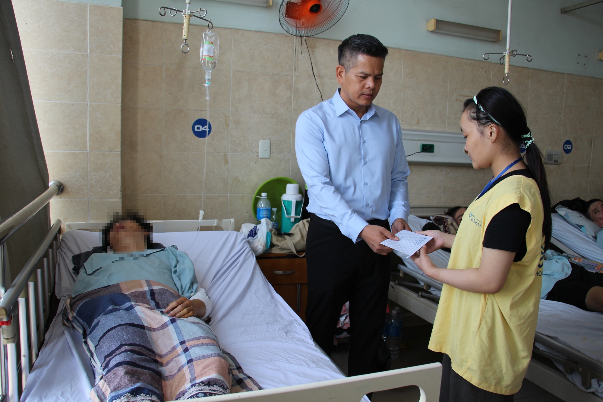 Hành trình sẻ chia nỗi đau, tiếp sức nạn nhân tai nạn giao thông tại Đồng Nai- Ảnh 2.