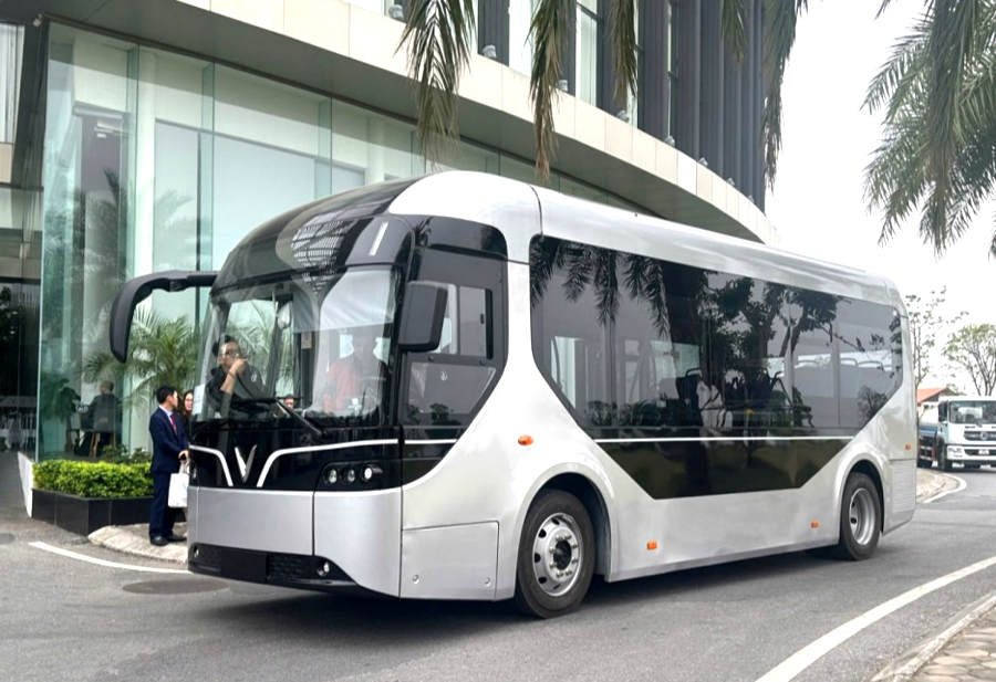 Hà Tĩnh đề xuất hoàn thiện khung chính sách thúc đẩy phương tiện giao thông xanh- Ảnh 2.