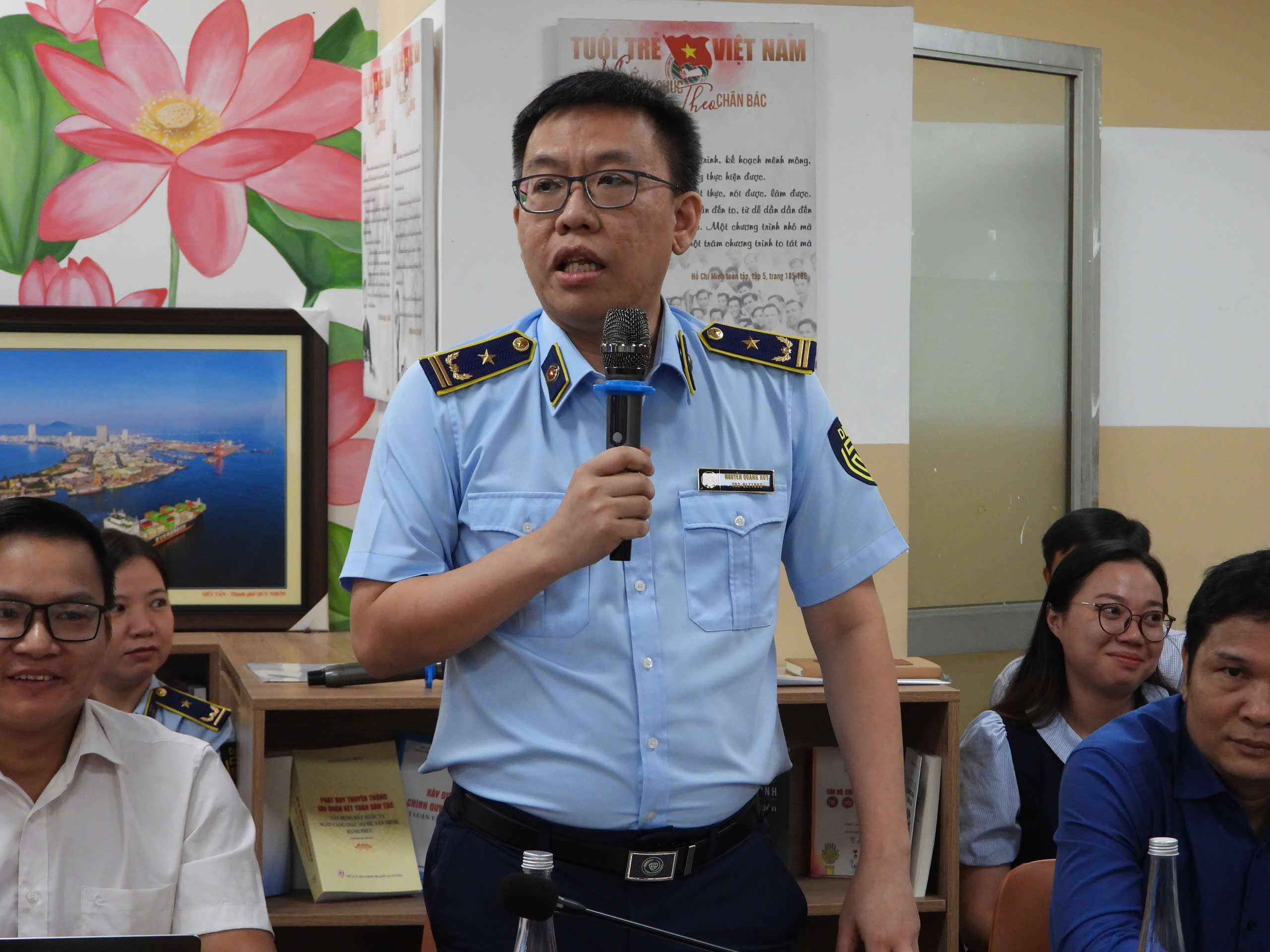 TP.HCM mở đợt "quét" hàng giả, hàng lậu dịp cuối năm- Ảnh 1.