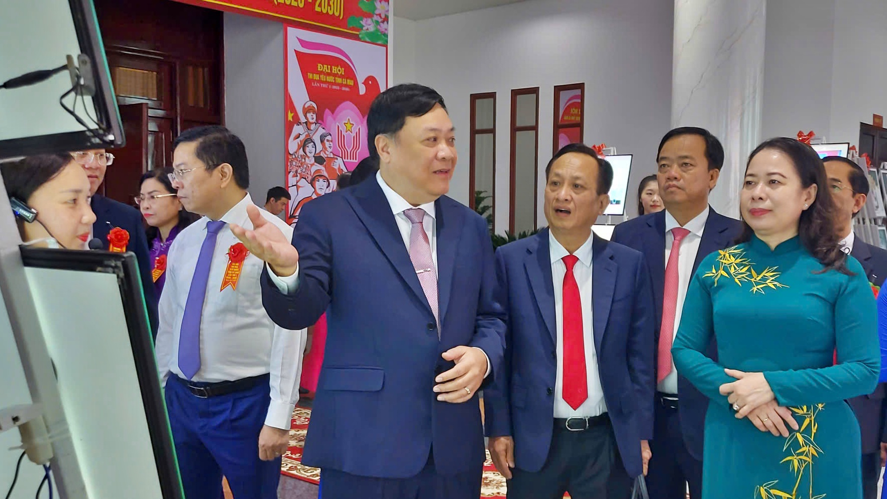 Phó Chủ tịch nước: Cà Mau cần ưu tiên phát triển giao thông, cảng biển và logistics- Ảnh 5. Phó Chủ tịch nước: Cà Mau cần ưu tiên phát triển giao thông, cảng biển và logistics- Ảnh 5.