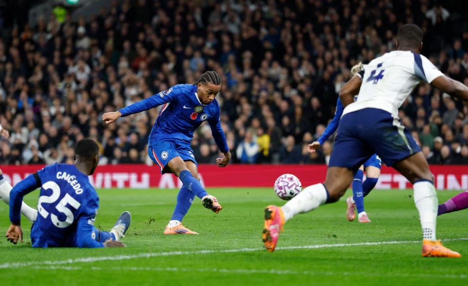 Joao Pedro lập công, Chelsea hạ Tottenham trong trận derby London- Ảnh 2. Joao Pedro lập công, Chelsea hạ Tottenham trong trận derby London- Ảnh 2.