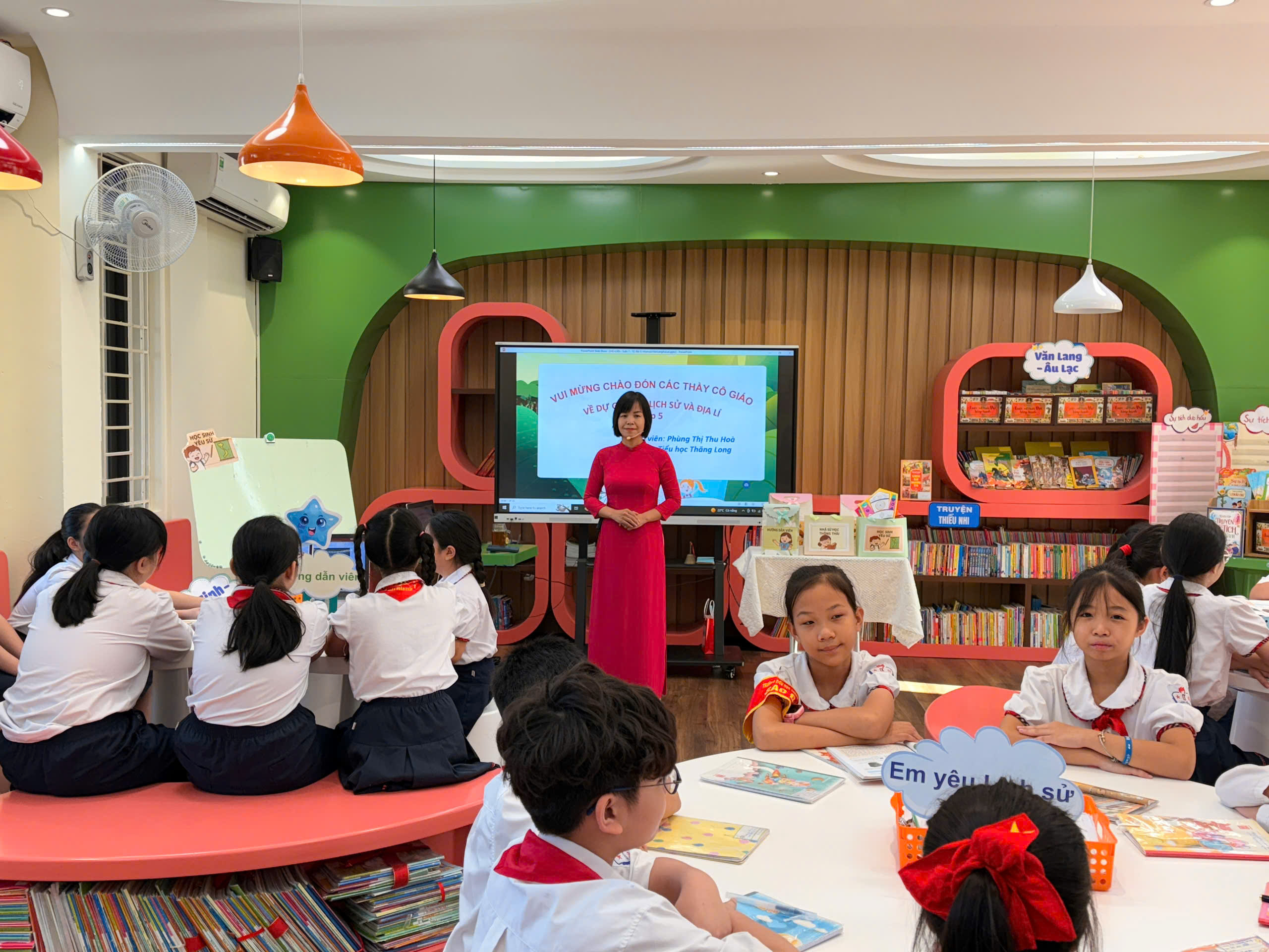 Bộ GD&ĐT đề xuất áp dụng hệ số lương đặc thù cho toàn bộ nhà giáo- Ảnh 1. Bộ GD&ĐT đề xuất áp dụng hệ số lương đặc thù cho toàn bộ nhà giáo- Ảnh 1.