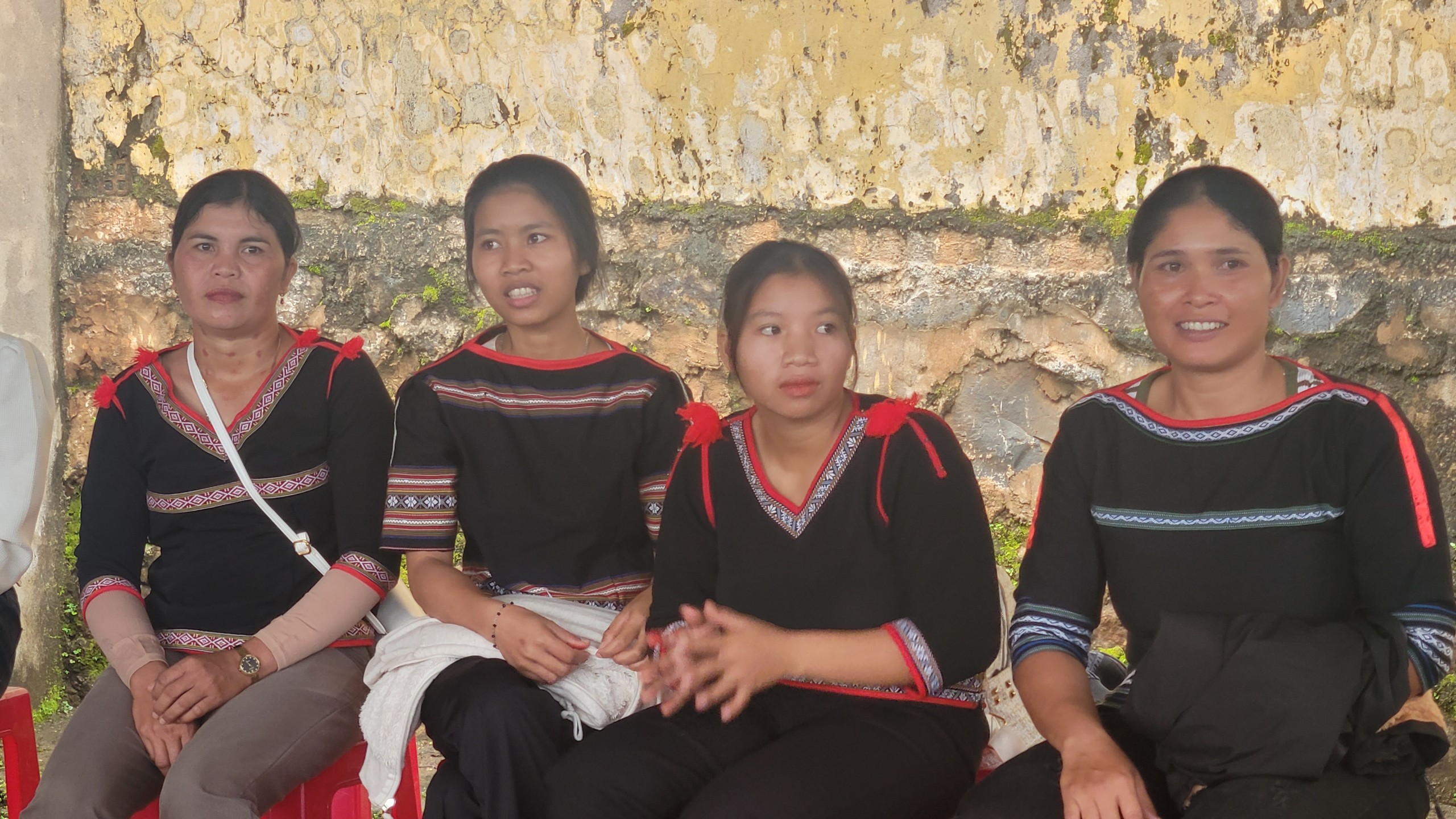 Gia Lai: Hơn 400 học viên vùng biên được đưa đón, phát cơm miễn phí khi sát hạch GPLX- Ảnh 6. Gia Lai: Hơn 400 học viên vùng biên được đưa đón, phát cơm miễn phí khi sát hạch GPLX- Ảnh 6.