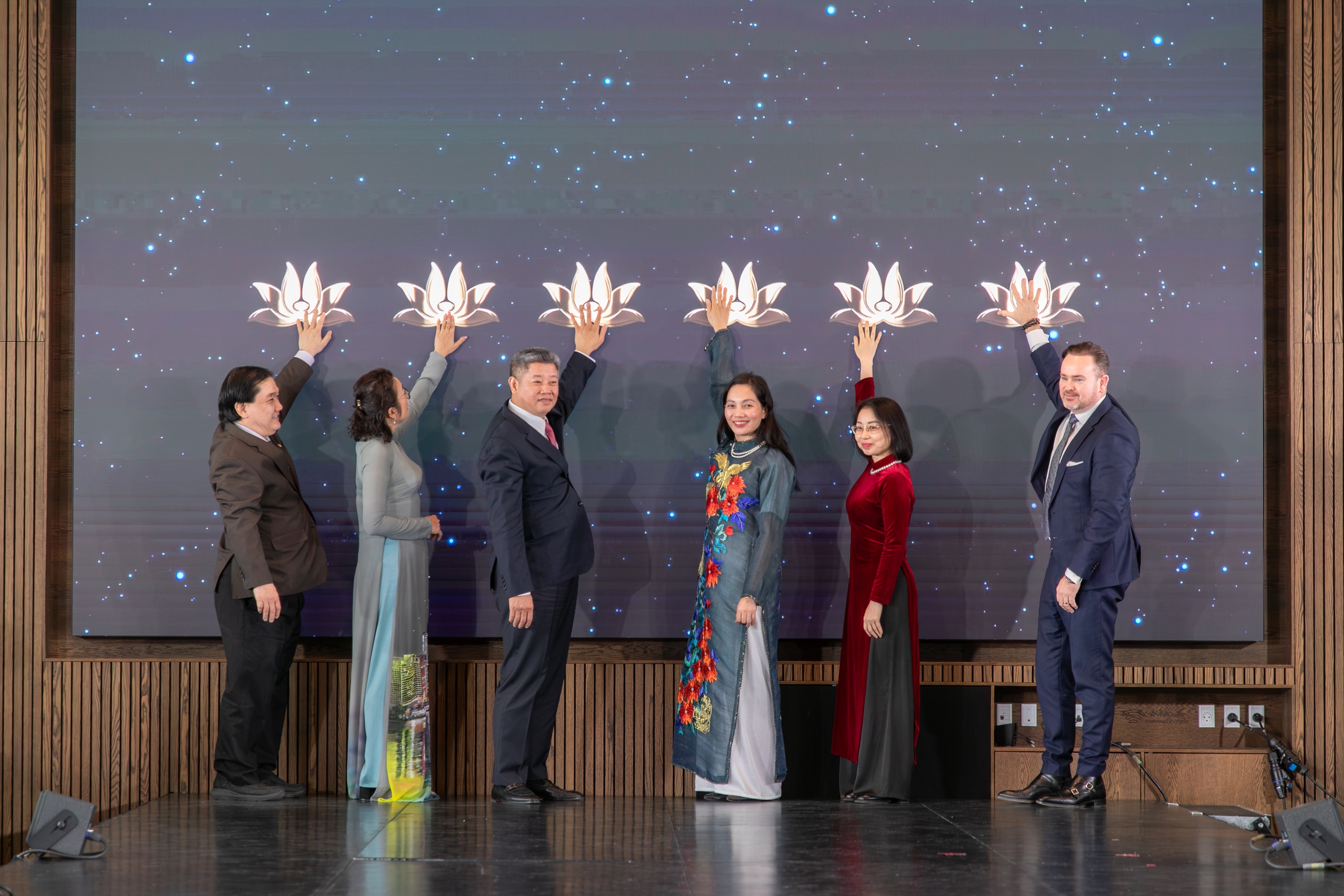 Khai trương đường bay đầu tiên nối Việt Nam và Đan Mạch- Ảnh 1. Khai trương đường bay đầu tiên nối Việt Nam và Đan Mạch- Ảnh 1.