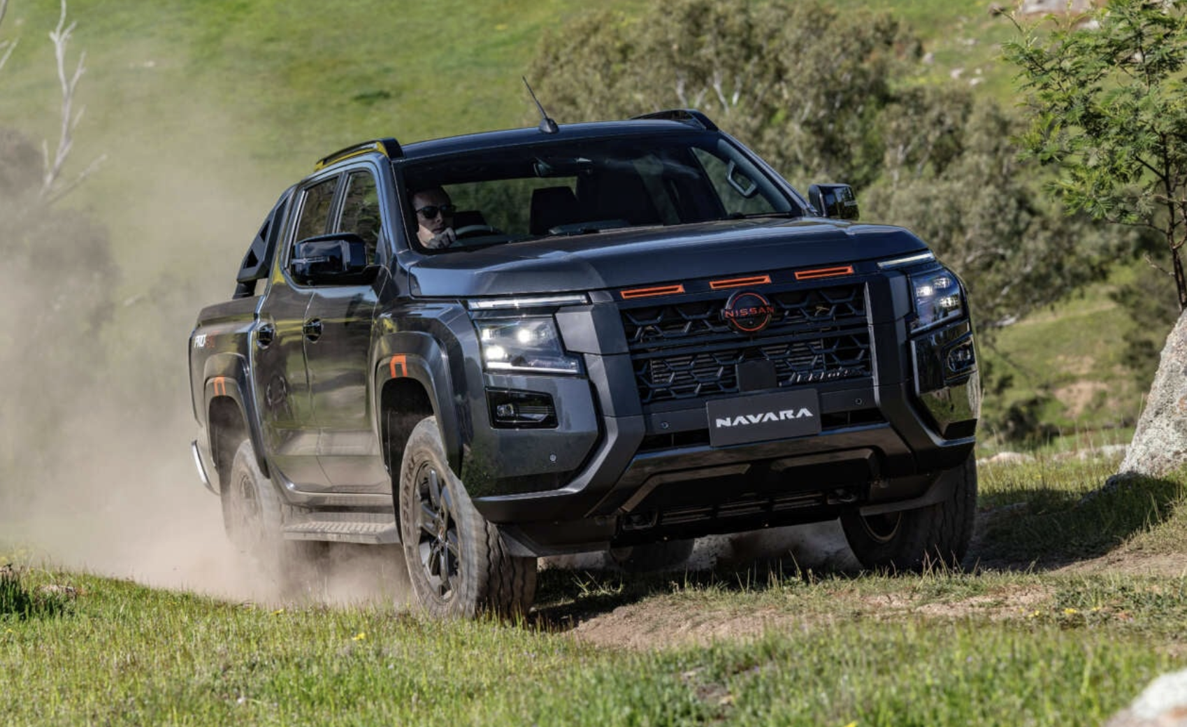 Nissan Navara hoàn toàn mới "mượn" nhiều thứ từ Triton- Ảnh 1. Nissan Navara hoàn toàn mới "mượn" nhiều thứ từ Triton- Ảnh 1.