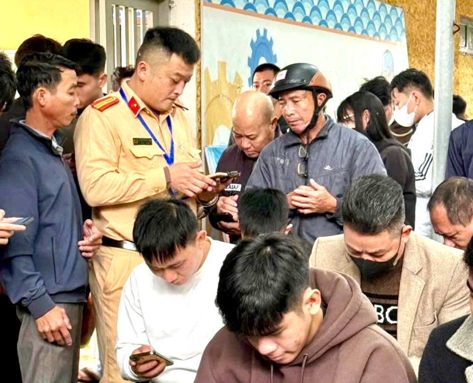 Hà Tĩnh: Tiếp tục nâng cao chất lượng đào tạo sát hạch, cấp đổi giấy phép lái xe- Ảnh 3. Hà Tĩnh: Tiếp tục nâng cao chất lượng đào tạo sát hạch, cấp đổi giấy phép lái xe- Ảnh 3.