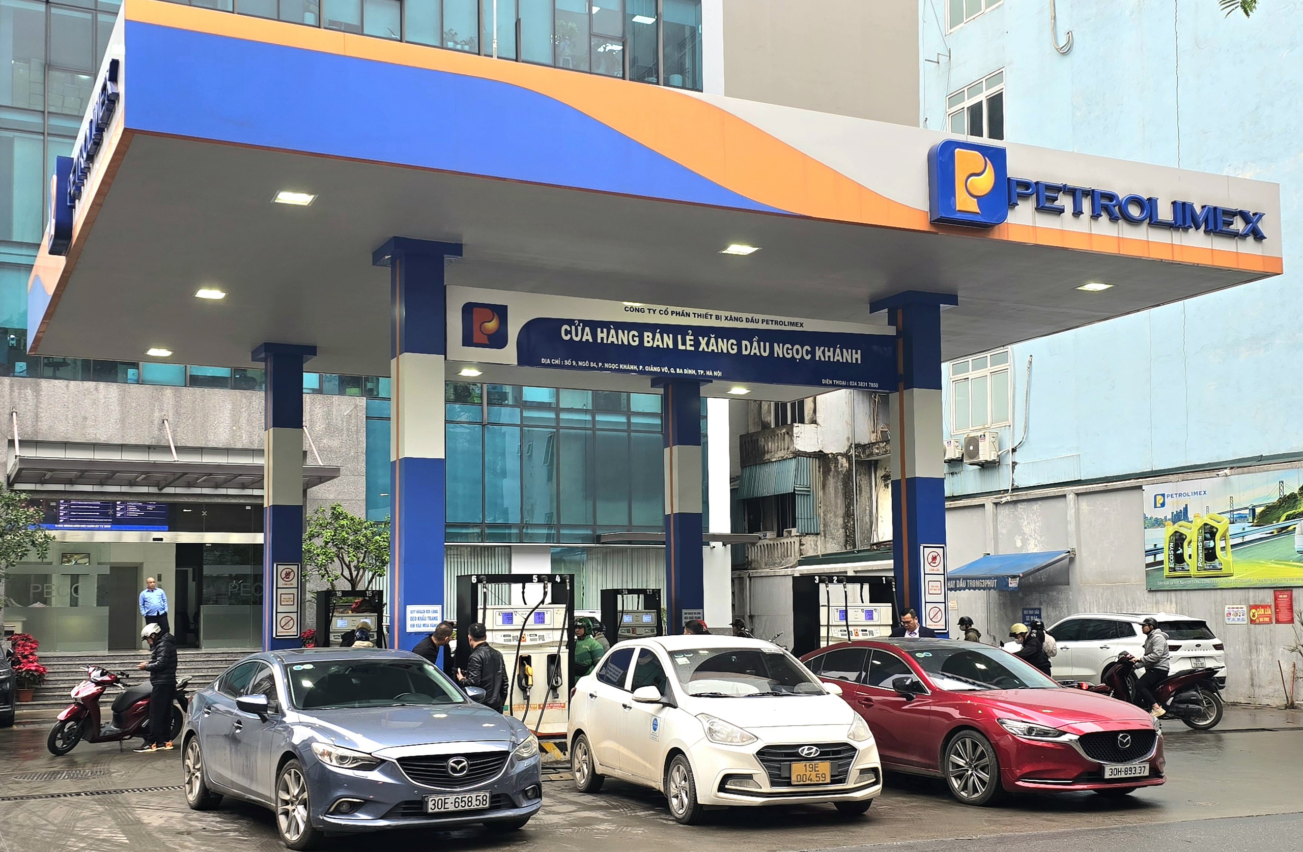 Giá xăng giảm từ chiều nay 20/11- Ảnh 1.