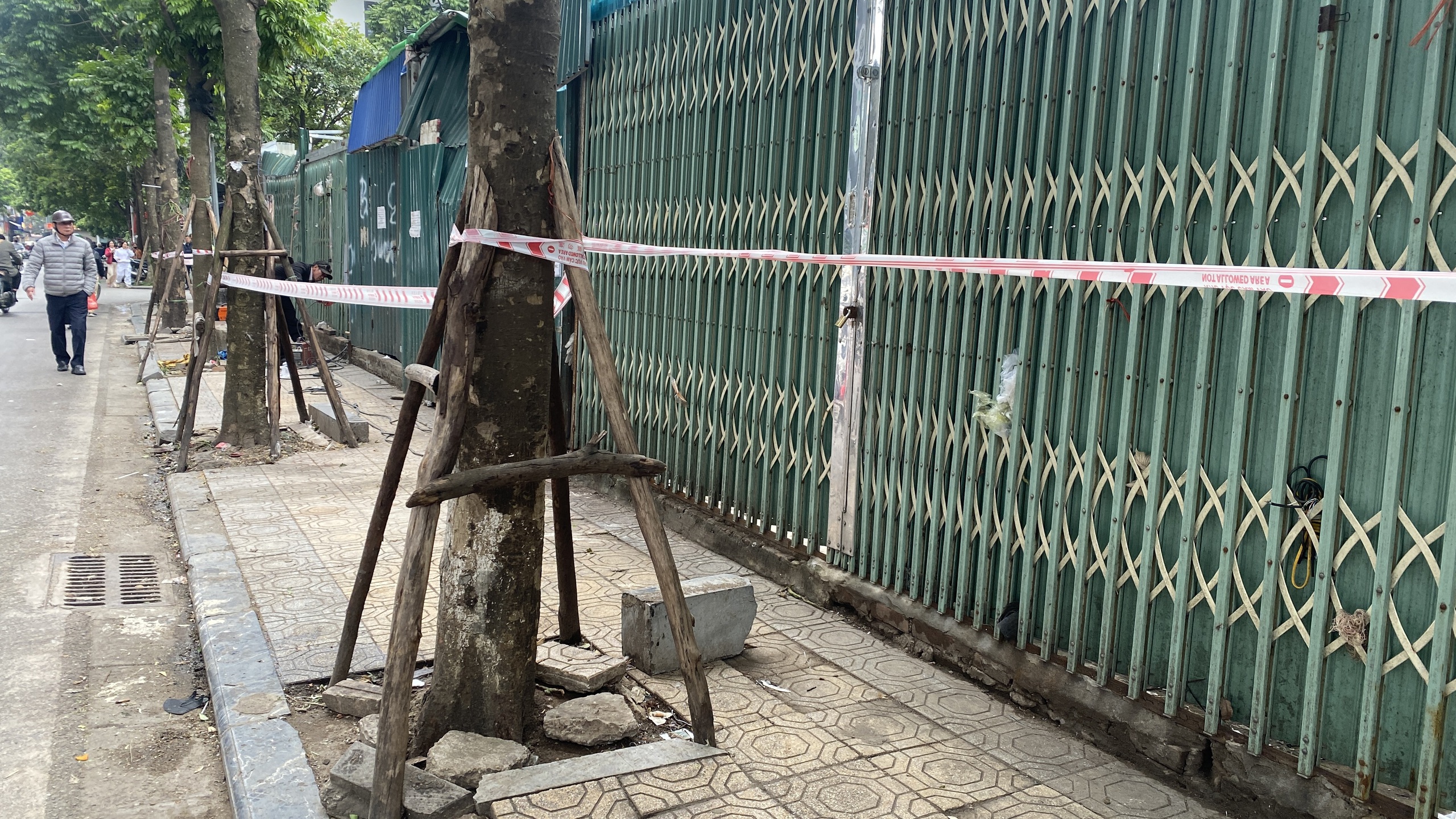 Hà Nội: Phường Vĩnh Tuy ra quân dẹp chợ tạm, chợ cóc- Ảnh 15.