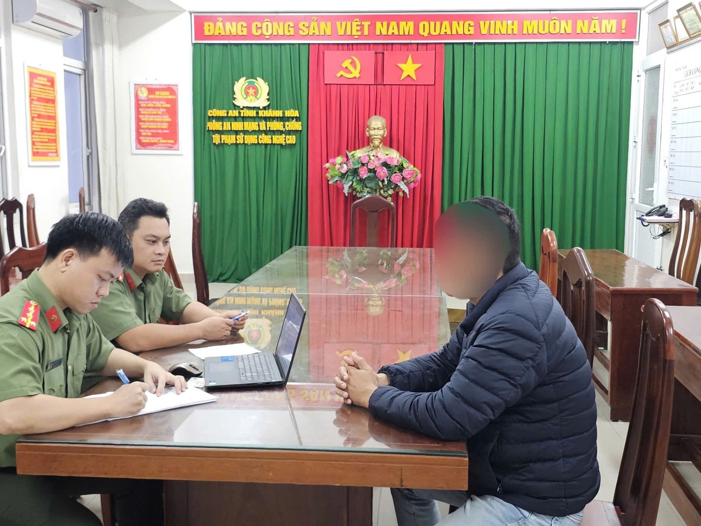 Khánh Hòa xác minh các đối tượng tung tin giả về “vỡ đập” trong mưa lũ- Ảnh 1.