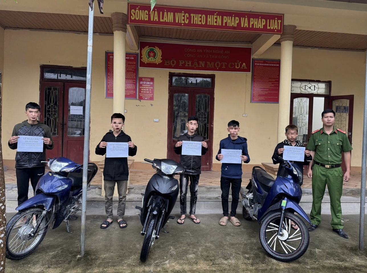 Nghệ An: Khởi tố nhóm đối tượng trộm cắp và tiêu thụ nhiều xe máy- Ảnh 1. Nghệ An: Khởi tố nhóm đối tượng trộm cắp và tiêu thụ nhiều xe máy- Ảnh 1.