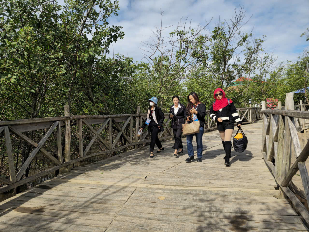 Phát triển du lịch đặc thù, nâng cao tầm vóc du lịch Hải Phòng- Ảnh 2.