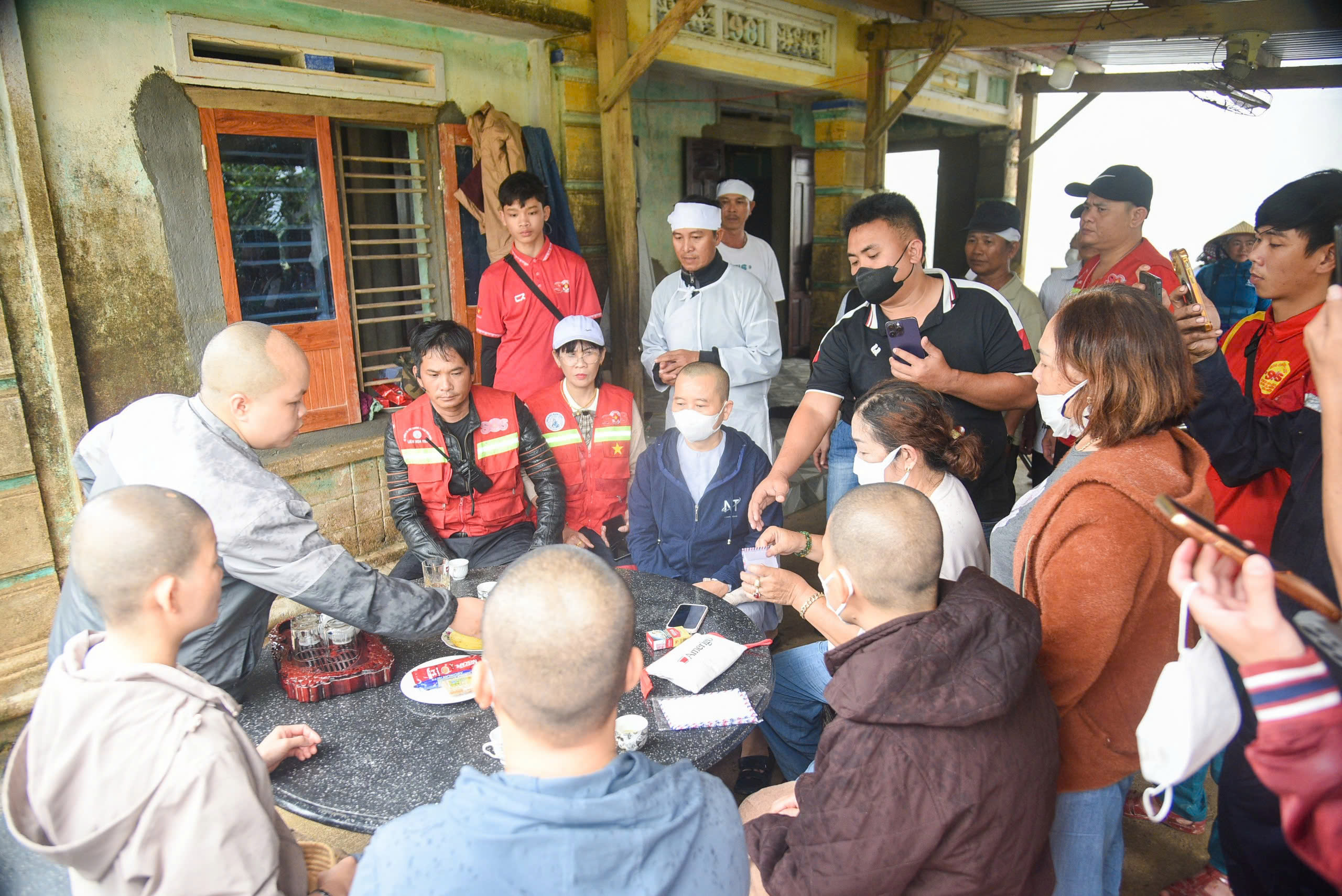 Cập nhật đến tối 23/11: Không có thêm thiệt hại về người sau mưa lũ miền Trung- Ảnh 1.