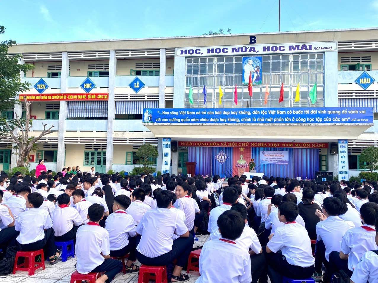 Hơn 55.000 học sinh, sinh viên Đà Nẵng được tuyên truyền trực tiếp về an toàn giao thông- Ảnh 1.