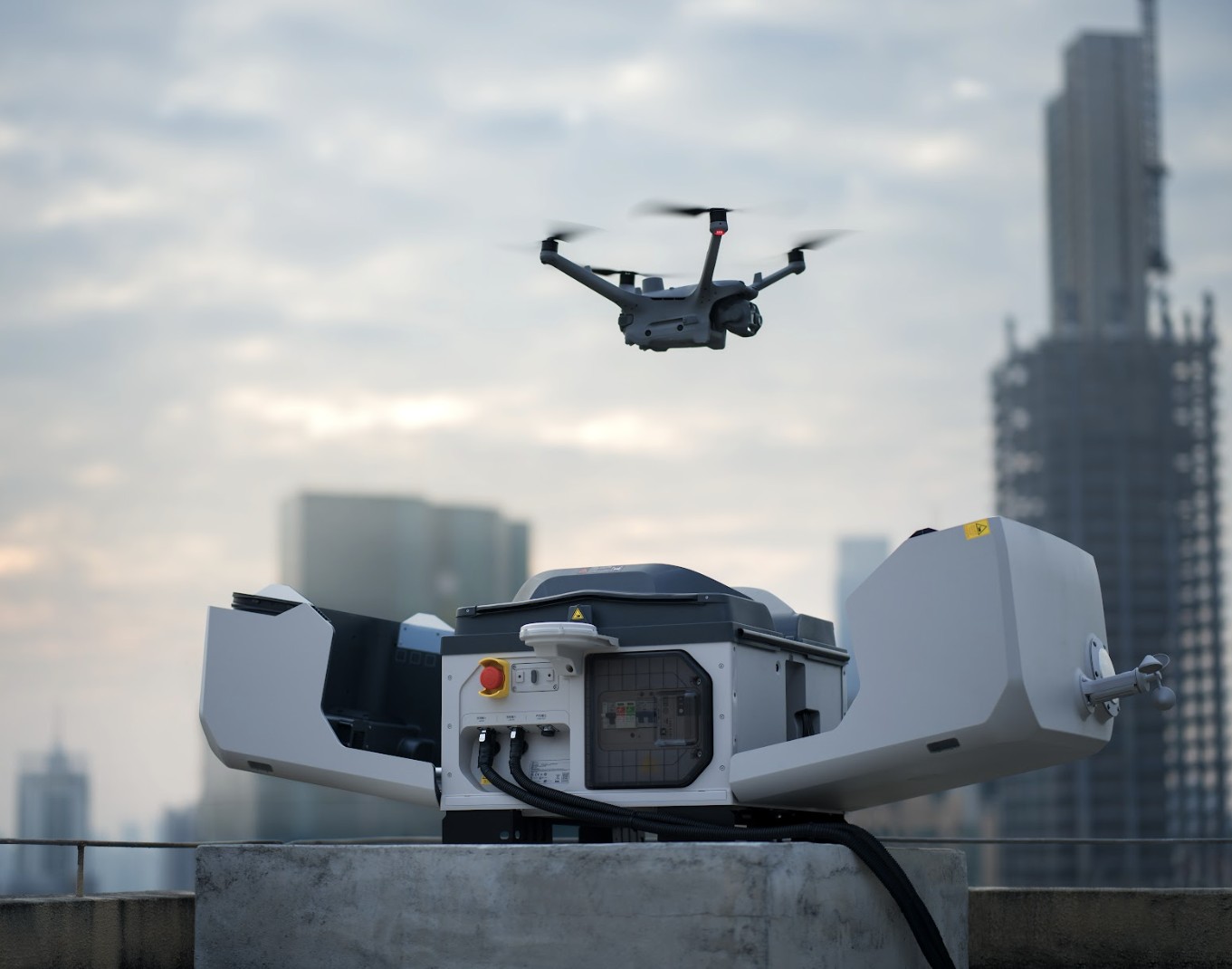 Lợi ích gì khi tuần đường cao tốc bằng máy bay không người lái?- Ảnh 2.