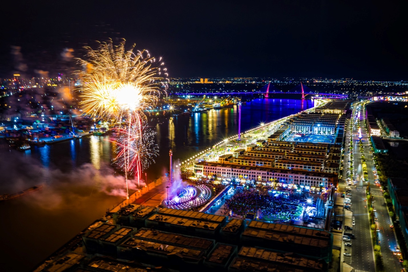 Vinhomes Royal Island - Nơi 15 phút đủ để sống một cuộc đời thượng lưu- Ảnh 2.