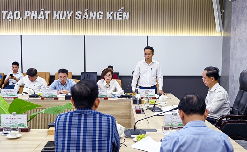 Đoàn công tác tỉnh Cà Mau đến thăm và làm việc tại PV GAS CA MAU- Ảnh 2.