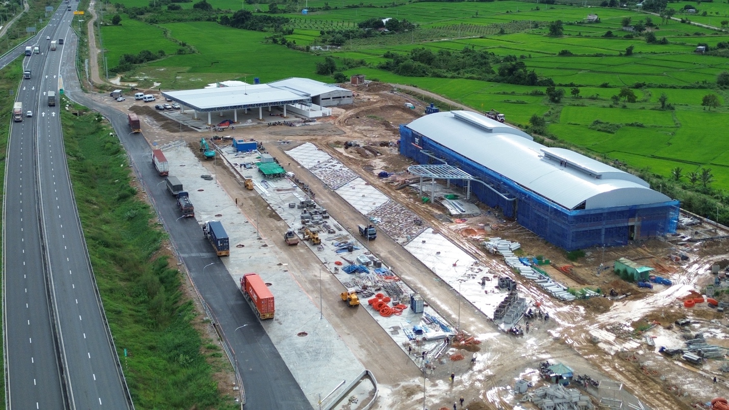 Vì sao trạm dừng nghỉ trên cao tốc cần được xem như công trình an toàn đường bộ?- Ảnh 3.