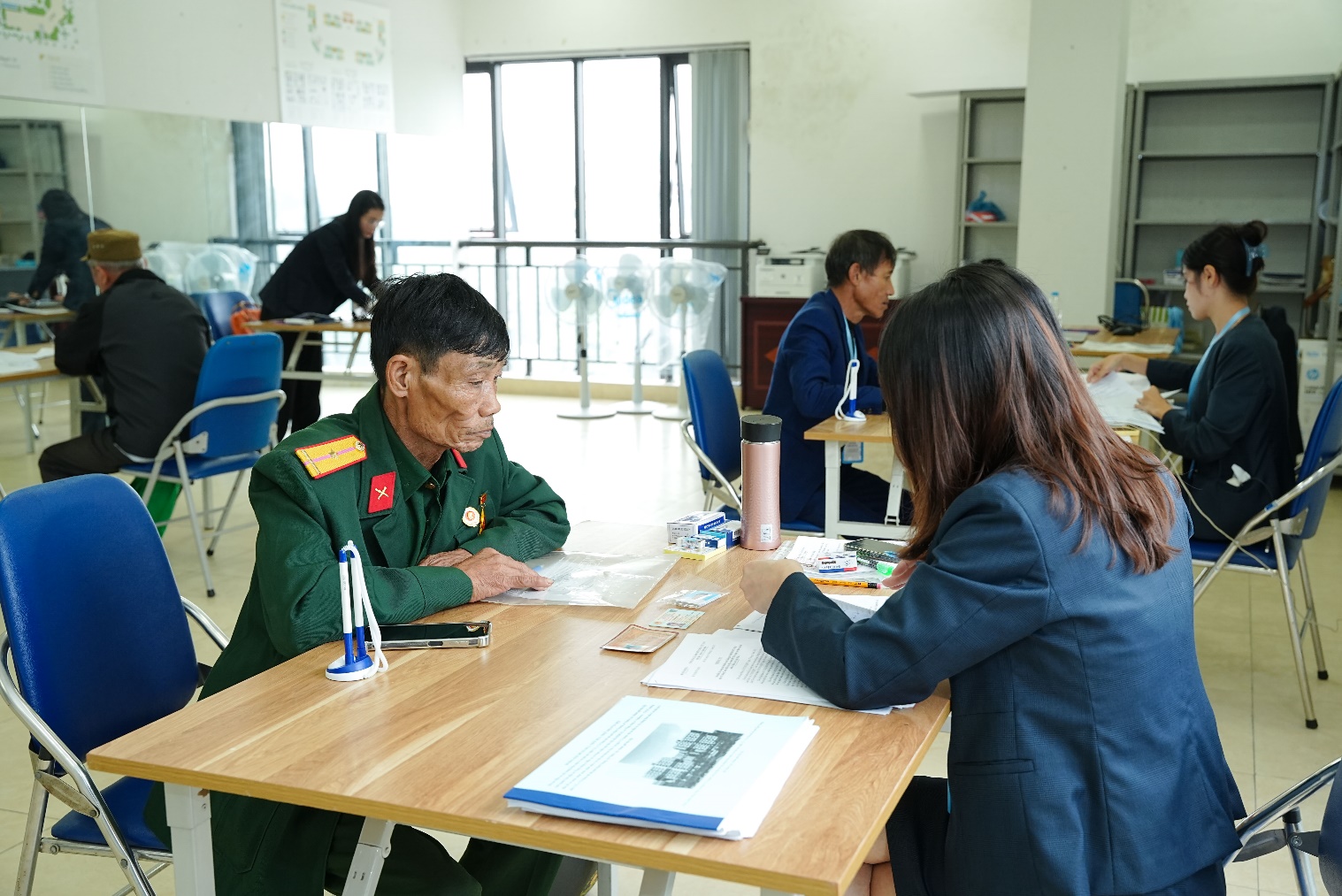 Chủ đầu tư dự án nhà ở xã hội CT3 Kim Chung lý giải việc tiếp nhận hồ sơ trực tiếp- Ảnh 8. Chủ đầu tư dự án nhà ở xã hội CT3 Kim Chung lý giải việc tiếp nhận hồ sơ trực tiếp- Ảnh 8.