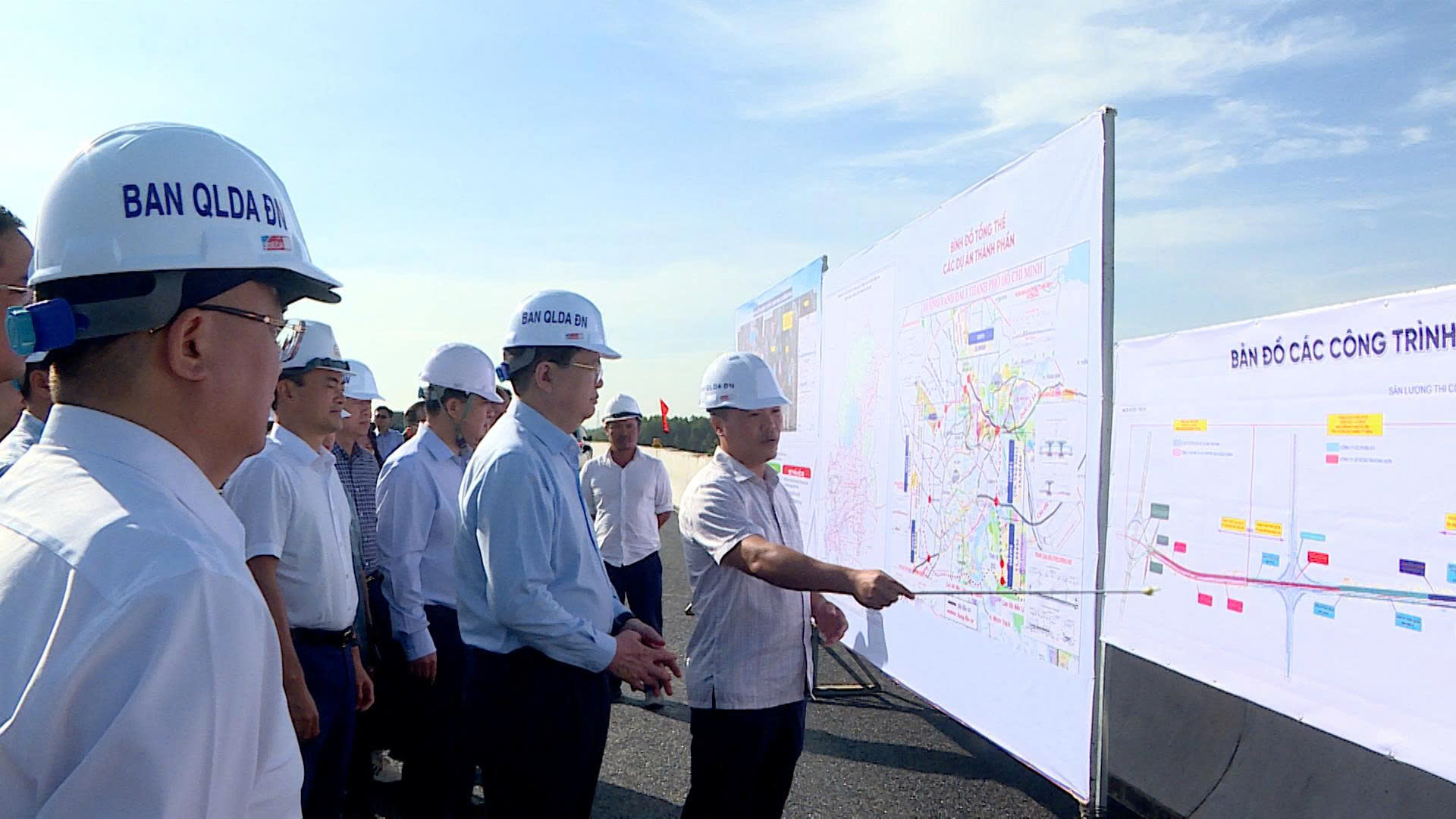 Phó Thủ tướng Mai Văn Chính: Đẩy nhanh thi công Vành đai 3 TP.HCM, kịp thông xe 19/12- Ảnh 2.