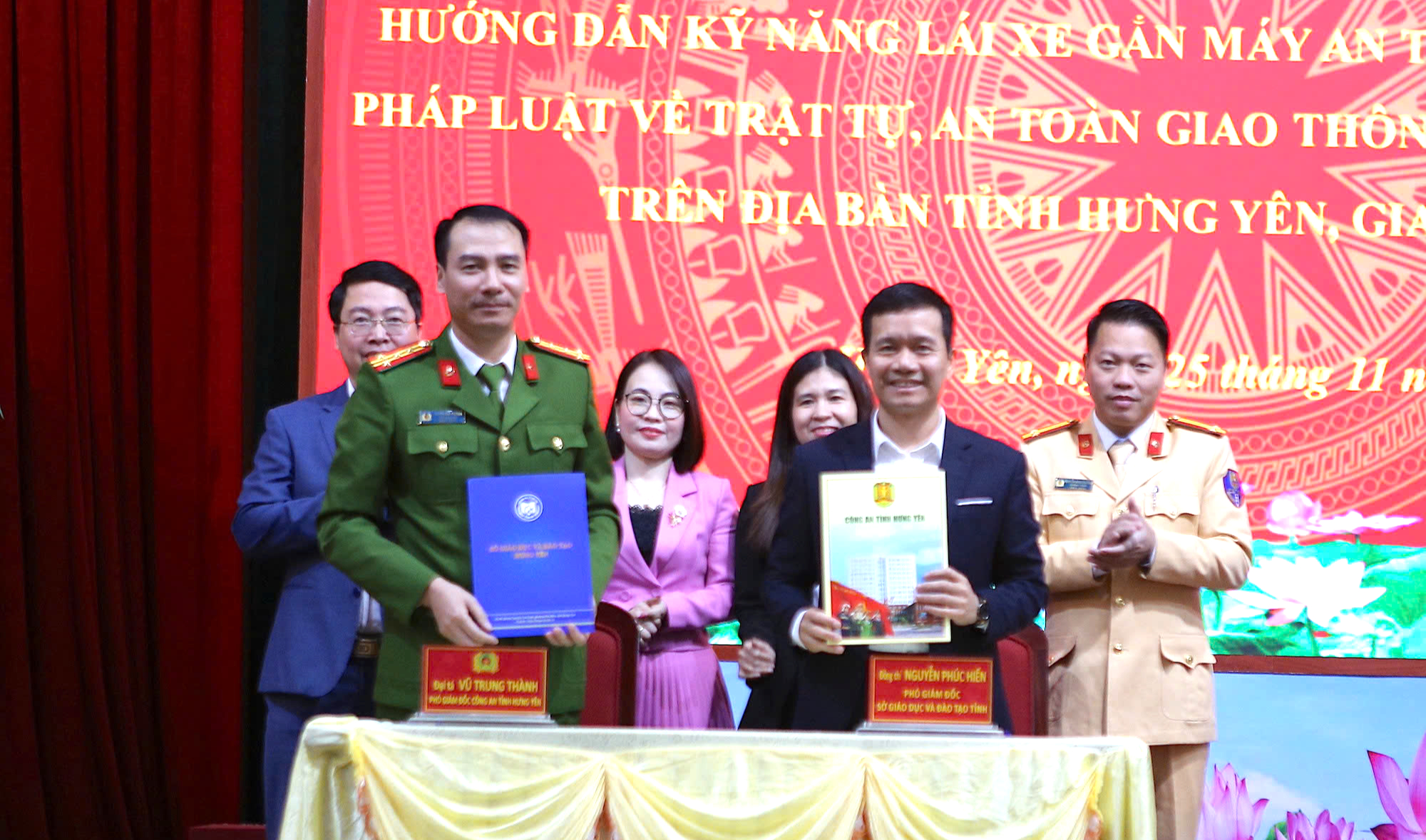 Đồng bộ giải pháp, Hưng Yên kéo giảm tai nạn giao thông ở lứa tuổi học sinh- Ảnh 2. Đồng bộ giải pháp, Hưng Yên kéo giảm tai nạn giao thông ở lứa tuổi học sinh- Ảnh 2.