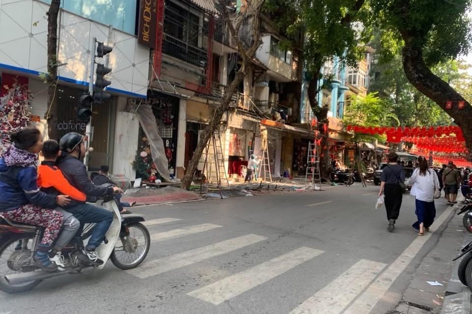 Diện mạo những tuyến phố sầm uất nhất Thủ đô sau triển khai phường kiểu mẫu- Ảnh 6. Diện mạo những tuyến phố sầm uất nhất Thủ đô sau triển khai phường kiểu mẫu- Ảnh 6.