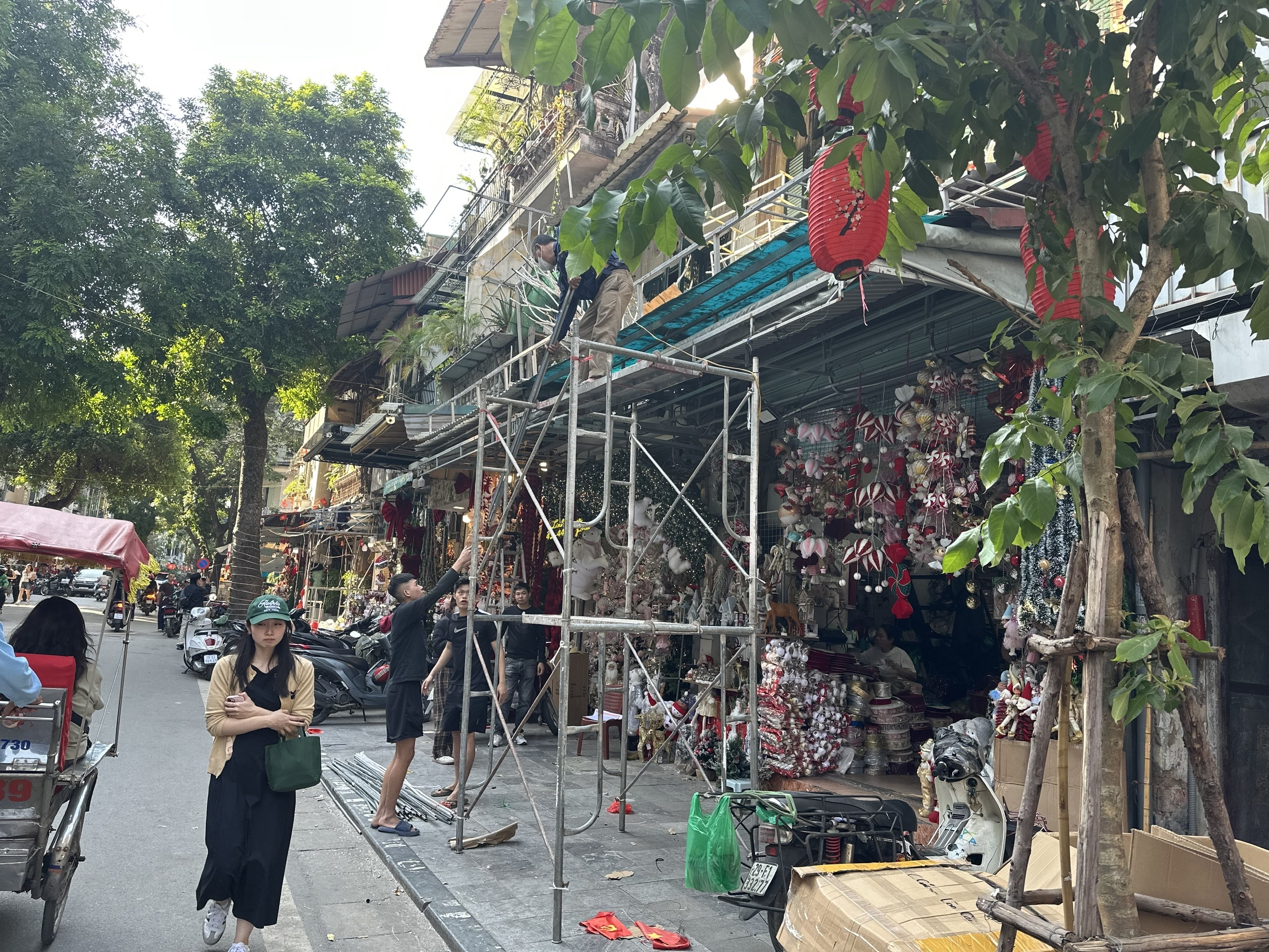 Diện mạo những tuyến phố sầm uất nhất Thủ đô sau triển khai phường kiểu mẫu- Ảnh 8. Diện mạo những tuyến phố sầm uất nhất Thủ đô sau triển khai phường kiểu mẫu- Ảnh 8.