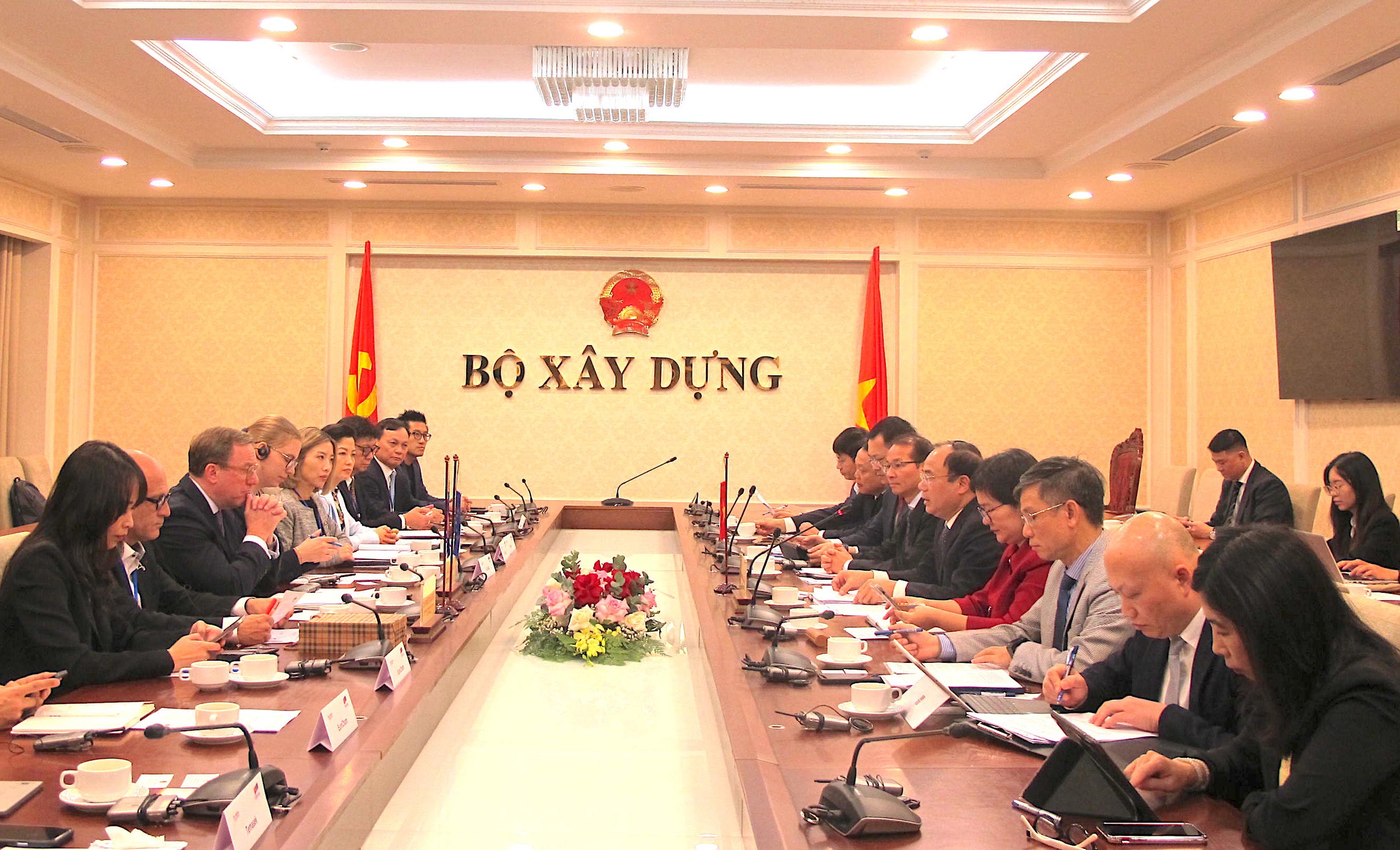 Hội đồng Doanh nghiệp EU-ASEAN mong muốn tăng cường hợp tác lĩnh vực giao thông, xây dựng- Ảnh 1.