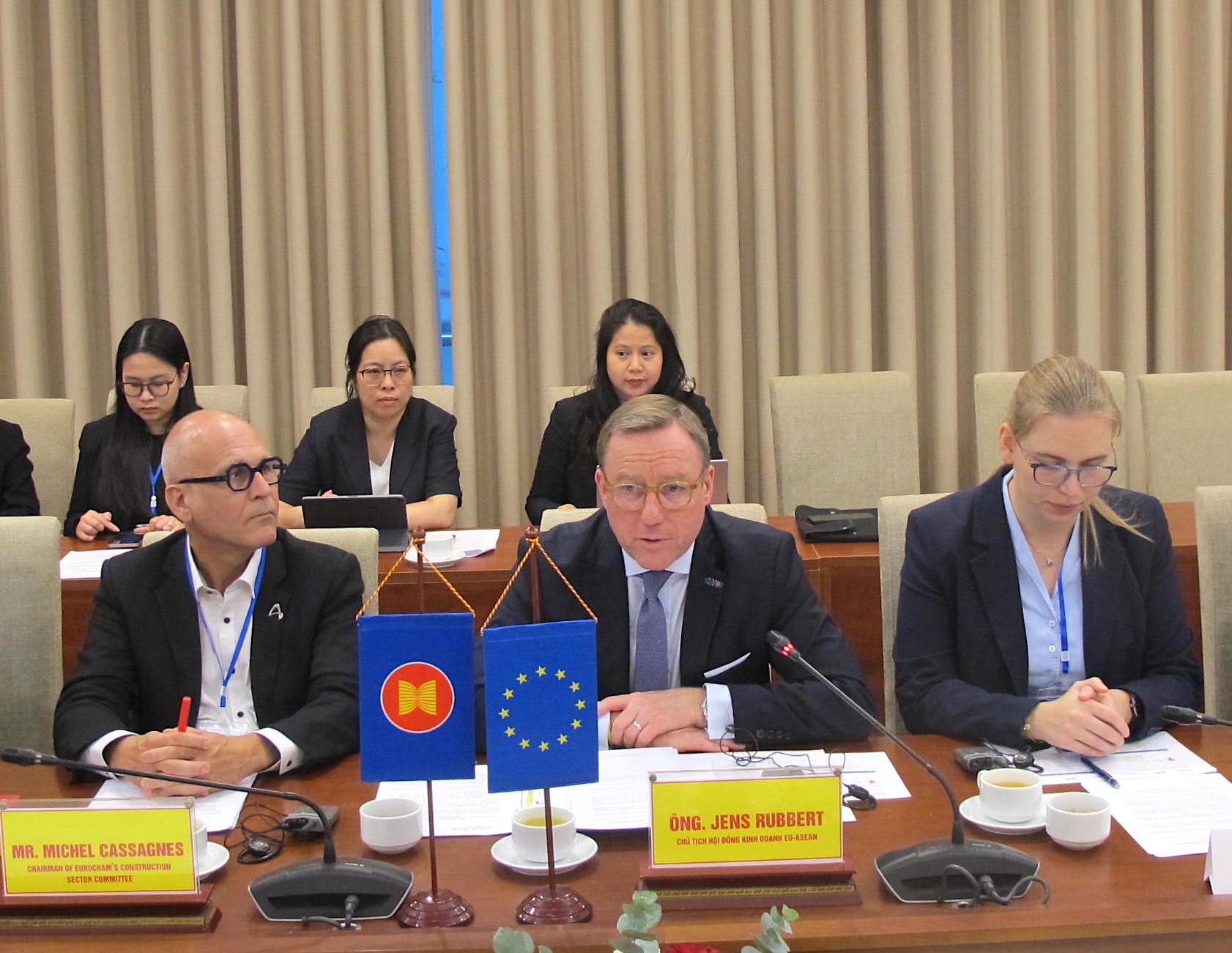 Hội đồng Doanh nghiệp EU-ASEAN mong muốn tăng cường hợp tác lĩnh vực giao thông, xây dựng- Ảnh 3.